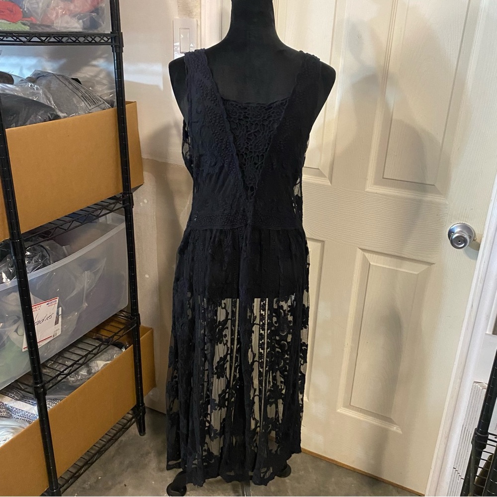Wild Heart Tunic Woman’s Medium Black lace long line open Tunic Swimsuit Coverup
